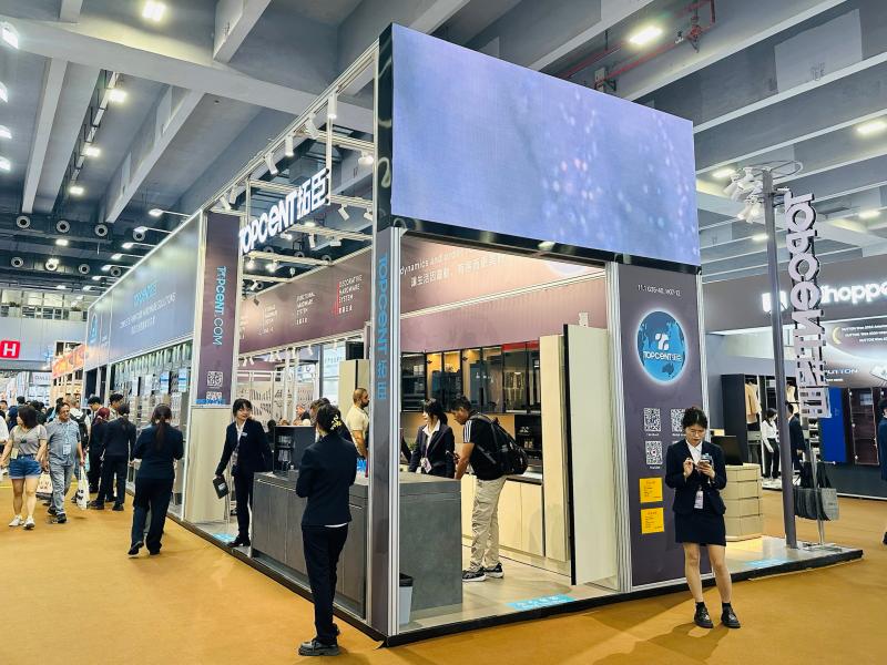拓臣科技的第137届获奖广交会展位搭建图片