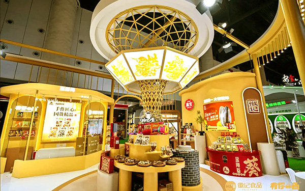 在展会展台设计搭建中，如何增强展位的客户粘性？