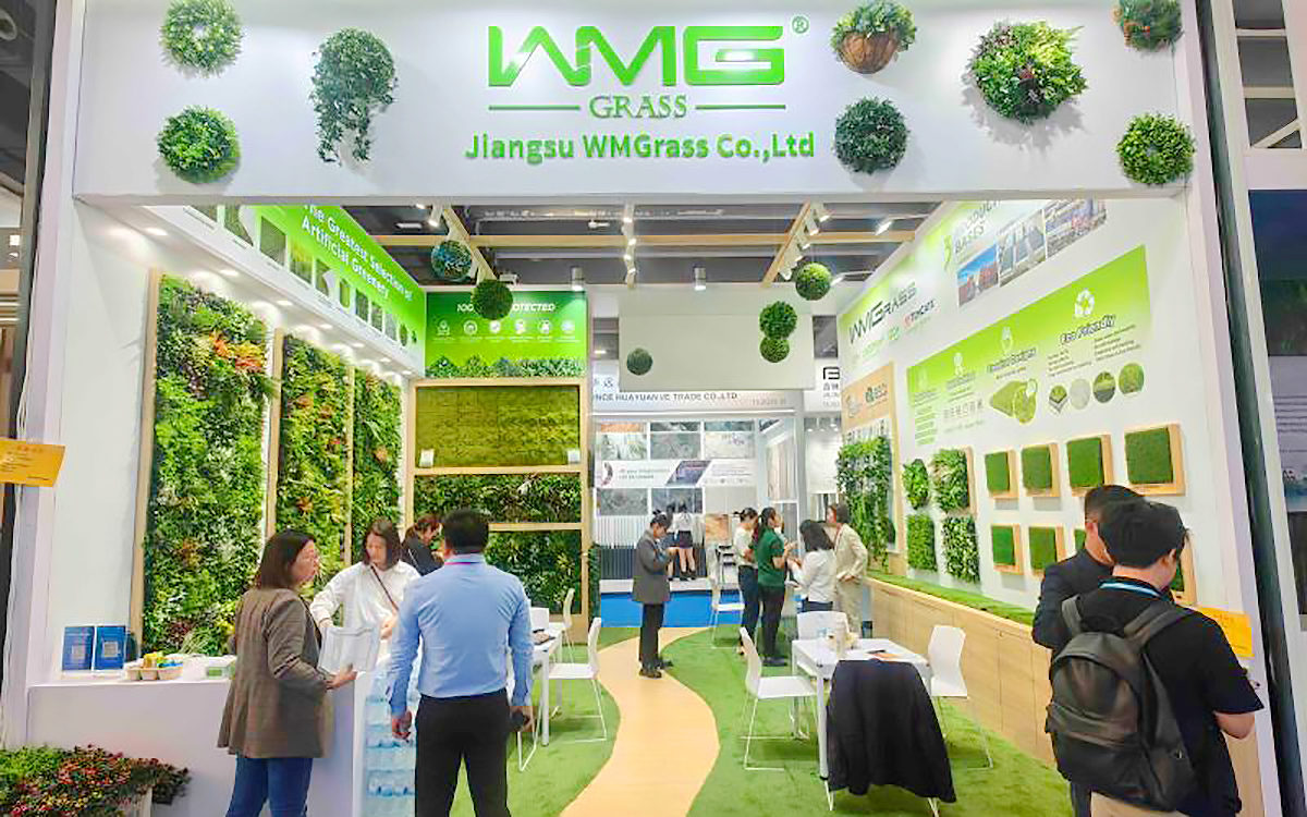 在广交会展位搭建中，营造自然氛围的绿植摆放指南