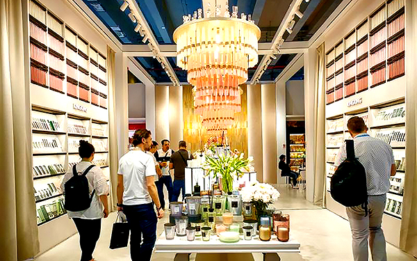 在展览展台设计搭建中，匹配企业的行业属性