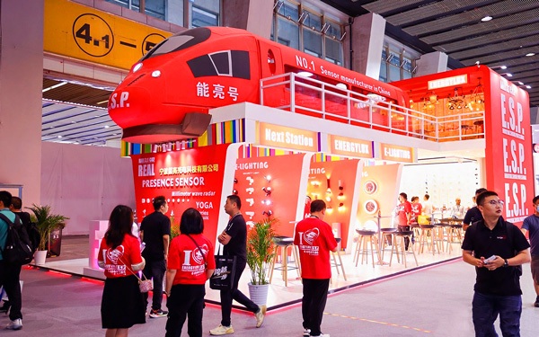 广州光亚展展台布置如何营造独特氛围？4个小妙招